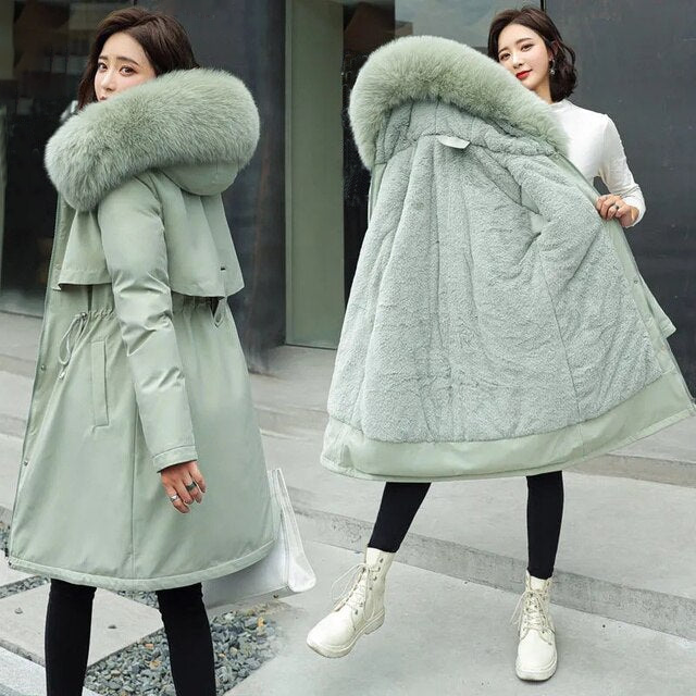 Emmy - 2024 Cappotto lungo in lana vergine con cappuccio e colletto di pelliccia