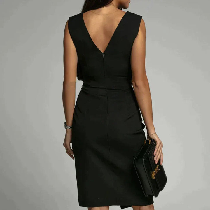 Abito a tubino senza maniche con design a pieghe e spacco – Elegante abito da cocktail per occasioni speciali