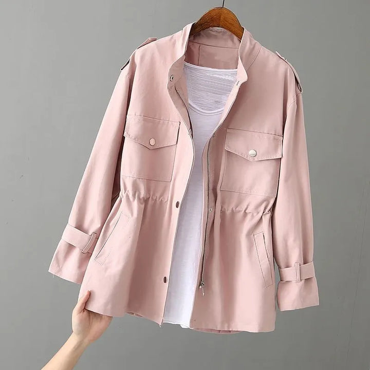 Alessia Trenchcoat romantico e resistente