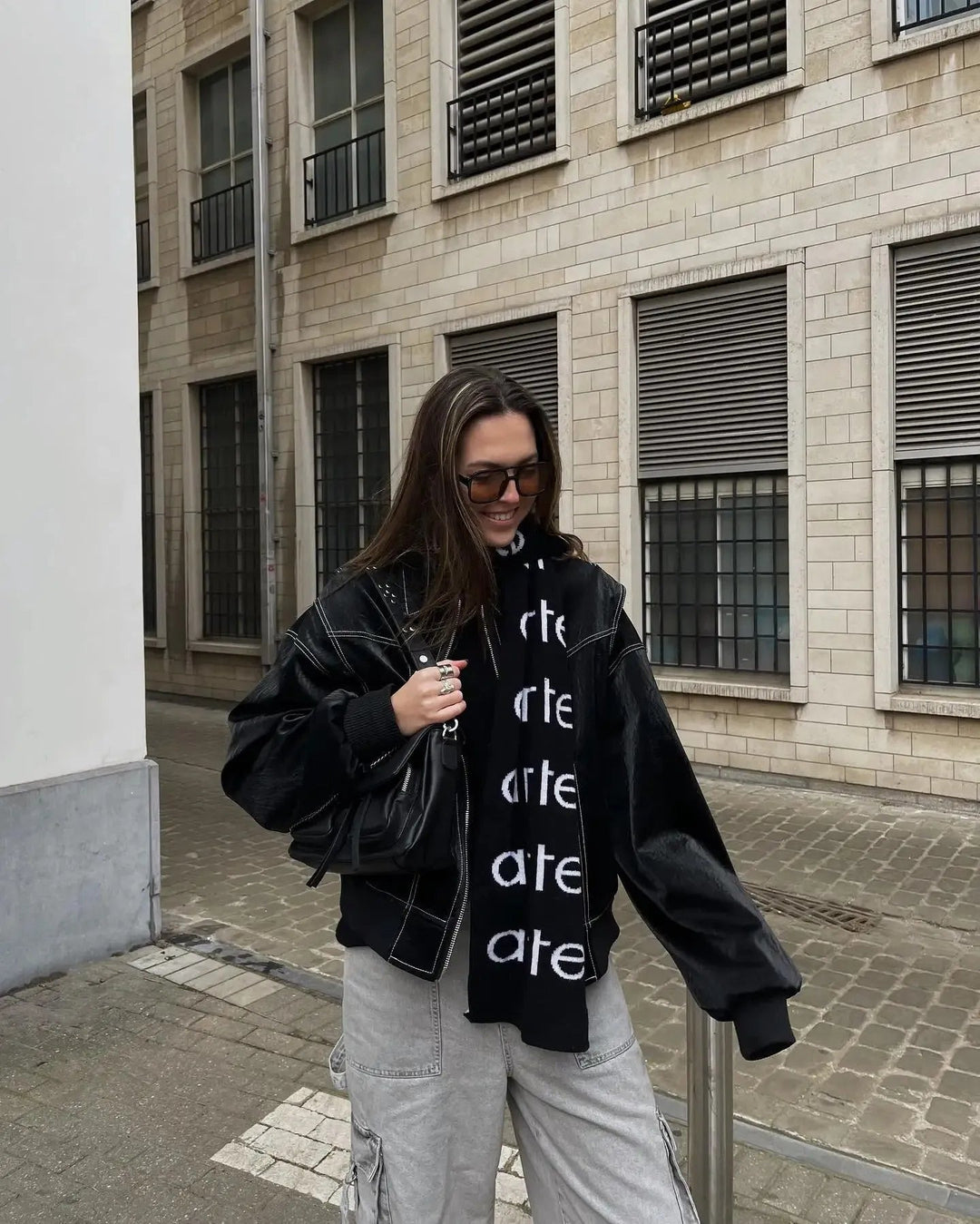 Lässige Vintage Übergroße Lederjacke für Damen | Perfekt für Lässige Tage