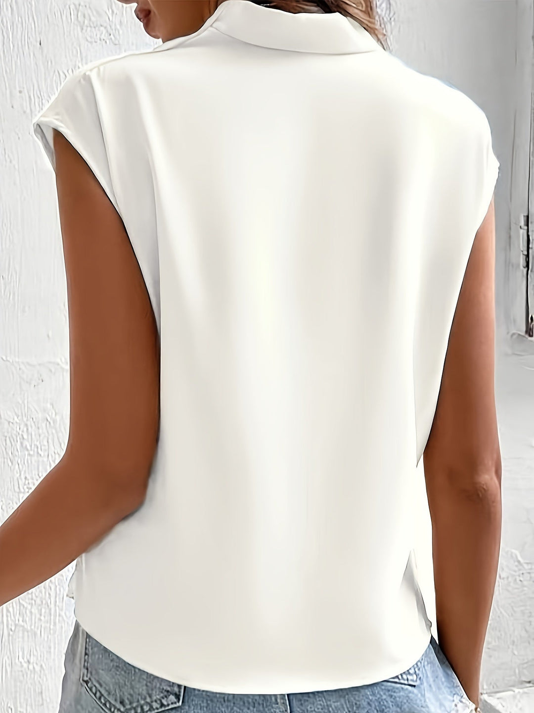 Blusa incrociata senza maniche da donna – top estivo con scollo a V e drappeggio, elegante e casual