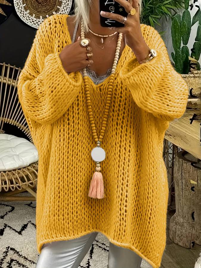 Gestrickter oversized Pullover mit V Ausschnitt