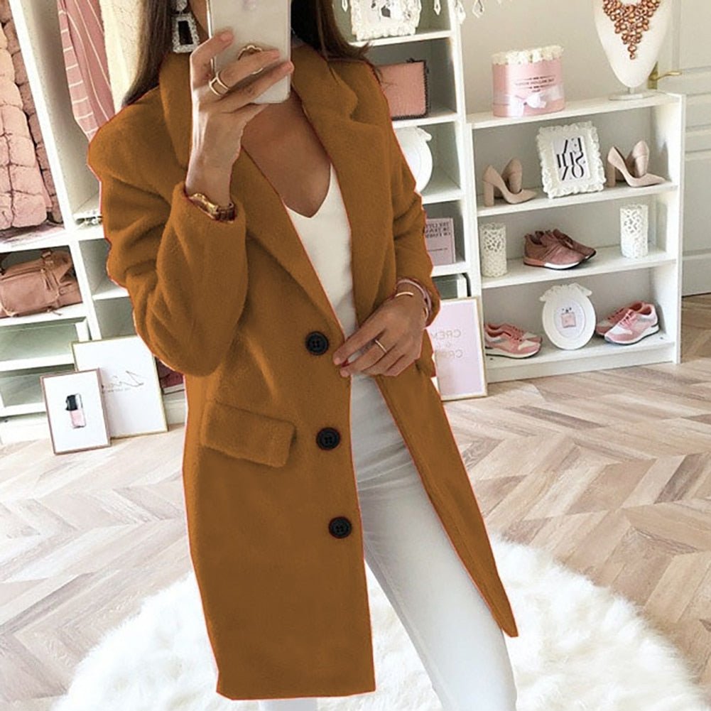 AUROZA – Un élégant long manteau blazer