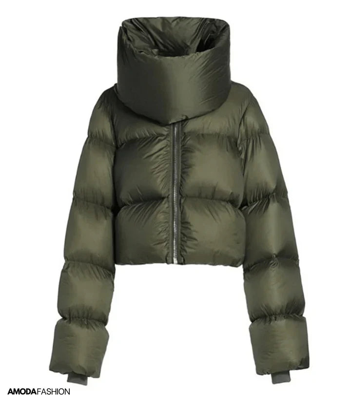 Piumino oversize con collo alto