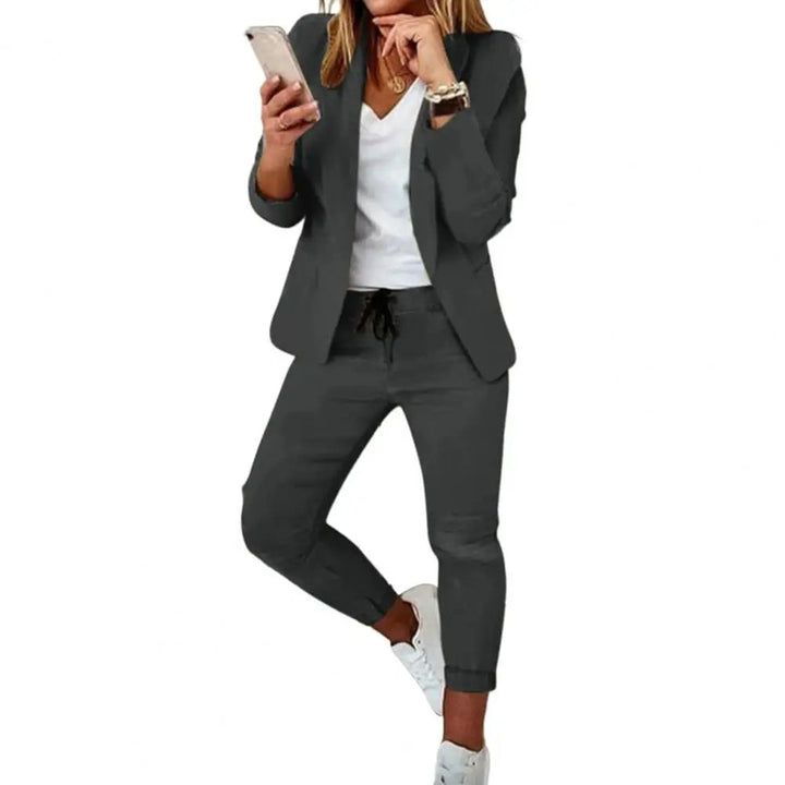 Leocadia - Women's Suit - Elegant - Luxurious Material - Formelli Occasion