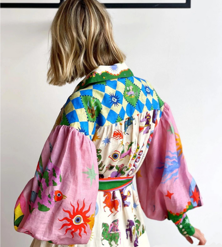 Abito lungo boho con stampa mistica – camicia con cintura e maniche lunghe