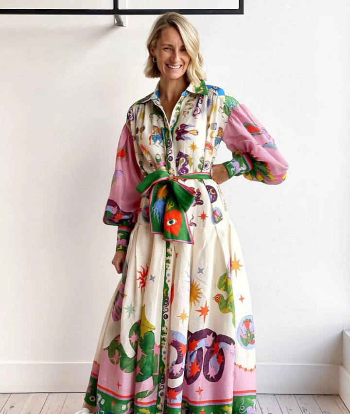 Abito lungo boho con stampa mistica – camicia con cintura e maniche lunghe
