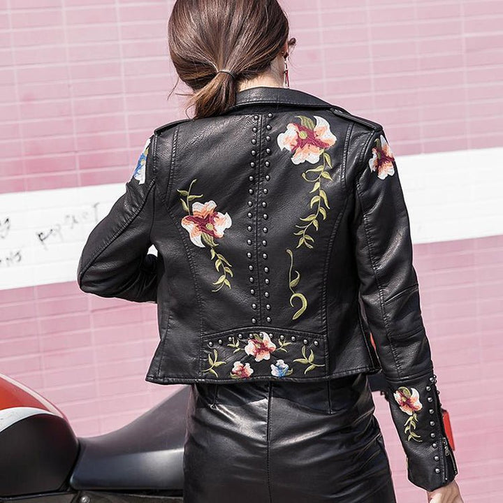 Canovi - Veste en cuir pour femmes avec accent clouté et motif floral