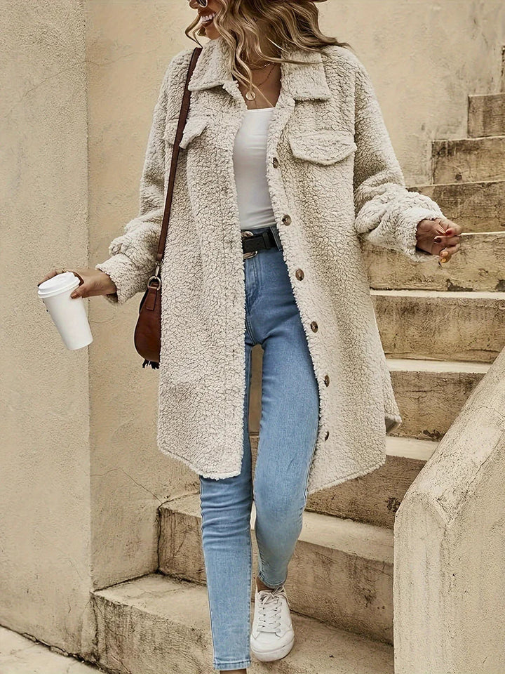 Elegant beige winter jacket for women | Perfect for outdoor activities
