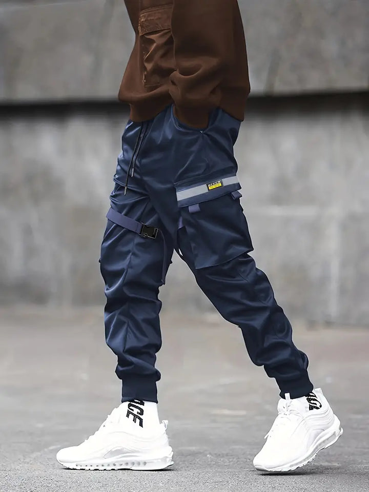 Herren Cargohose mit Taschen & Kordelzug – Streetwear Jogger Pants im Techwear-Stil – Lockere Freizeithose mit Bündchen für Alltag & Urban Look
