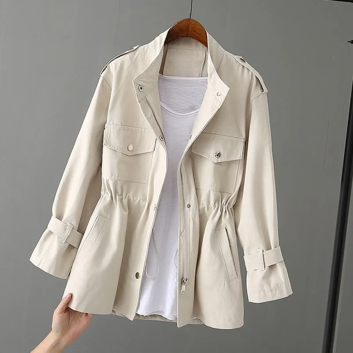 Alessia Trenchcoat romantico e resistente