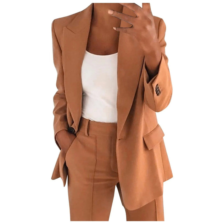 Costume d'affaires pour femmes en deux pièces – Blazer oversize & pantalon de costume dans un look bureau moderne