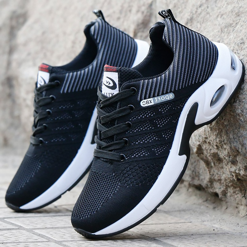Urban Runner Sneaker – Sporty & Supportive