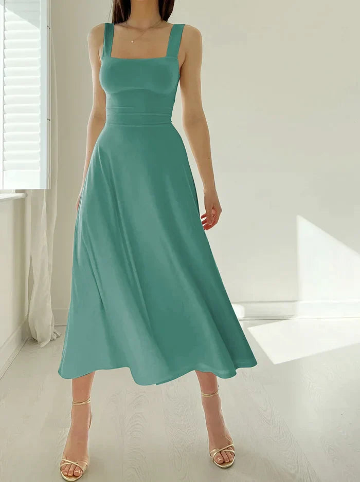 Seline - Nouvelle robe mini slim fit à larges bretelles épaisses pour l'été 2024