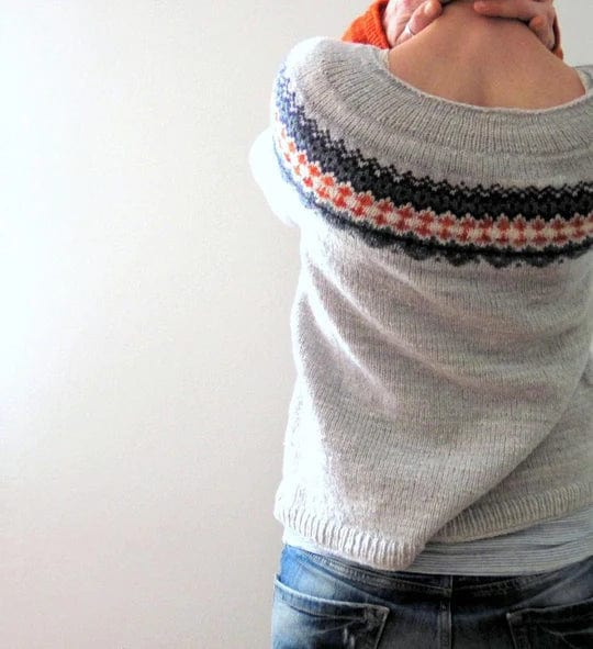 Elle&Vire - Gray Sweater in Boho Style