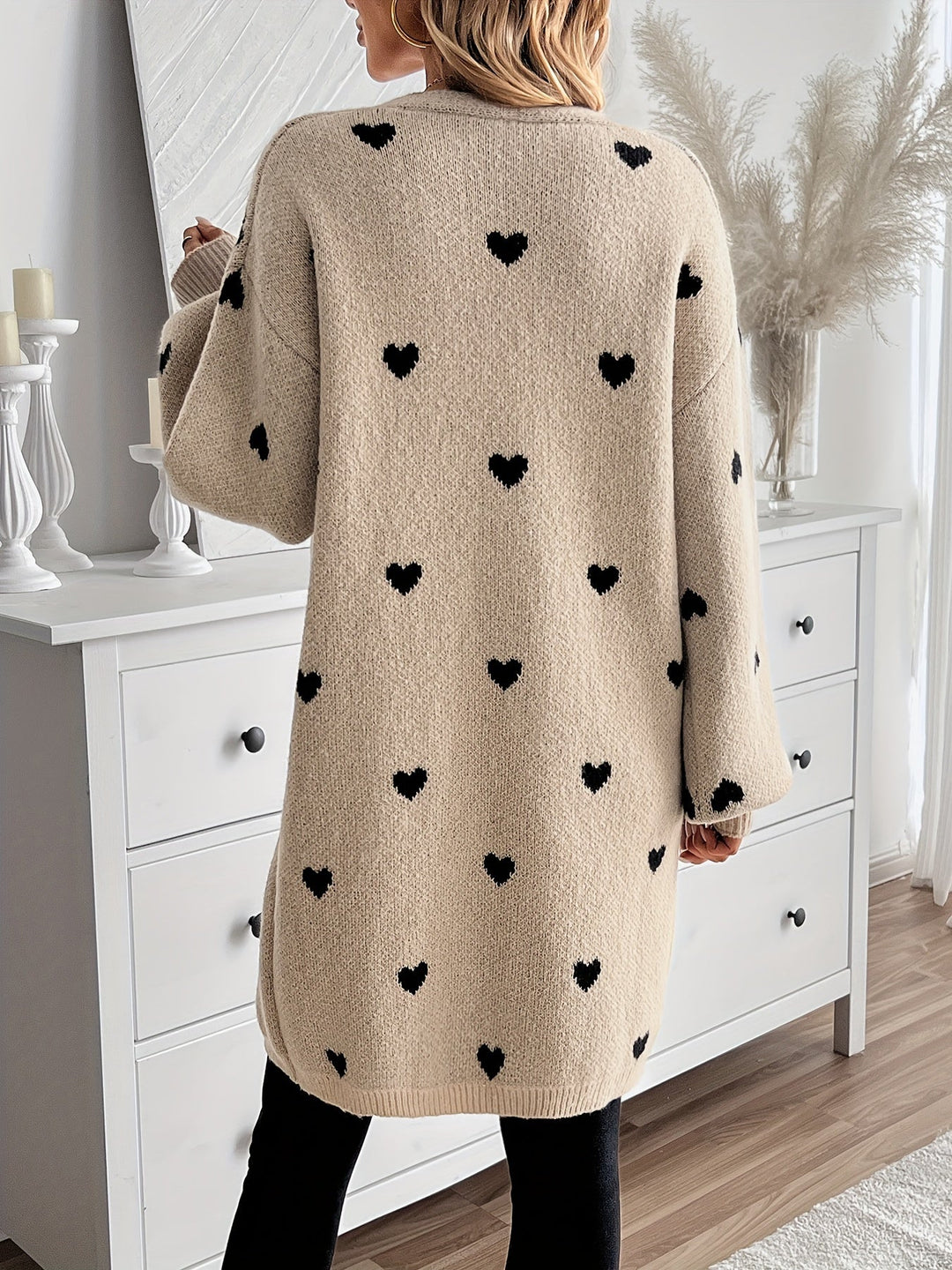 Cardigan in lana elegante con motivo a cuore e lunghezza lunga per donna | Ideale per l'inverno