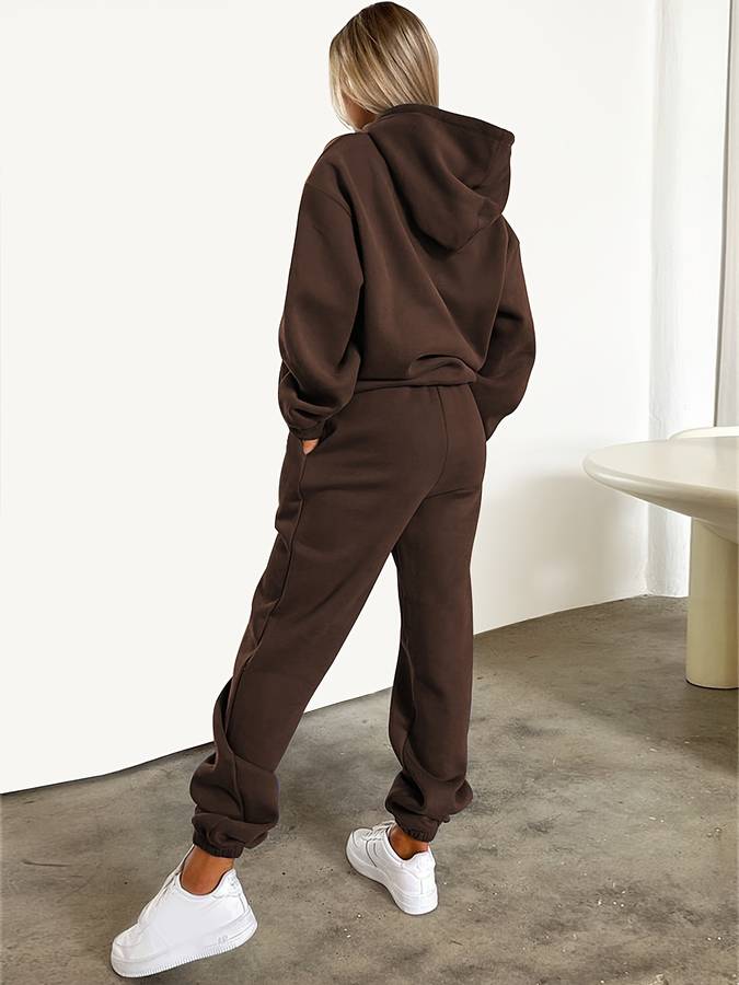 Set di pantaloni della tuta e maglione
