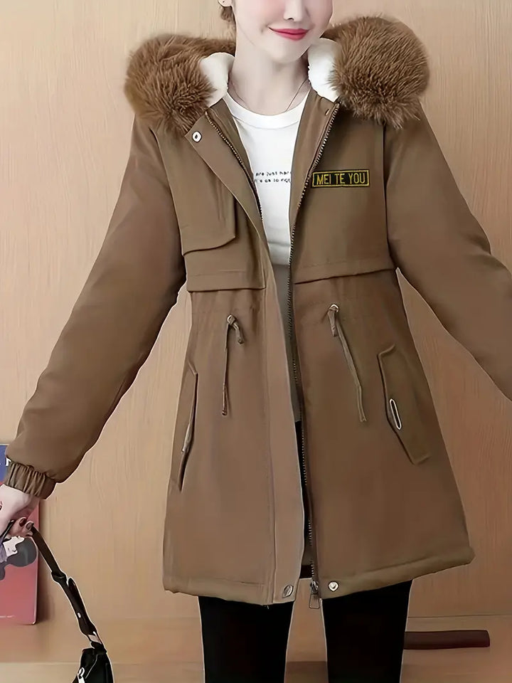 Manteau confortable et moelleux avec capuche et fermeture éclair décontractée