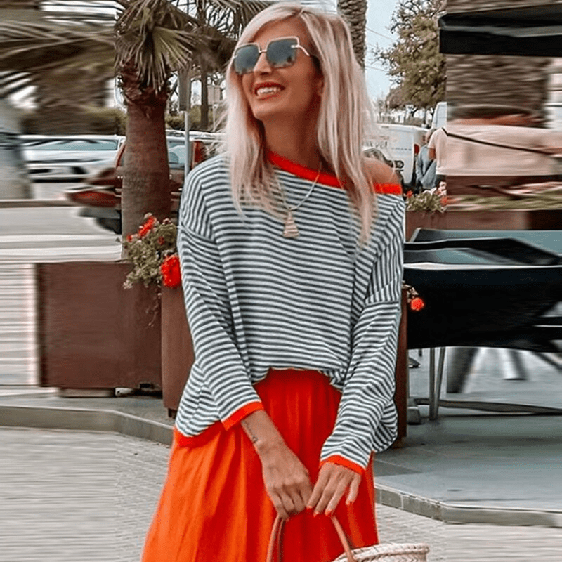 Inès Lavigne® - Pull rayé bleu avec bord orange