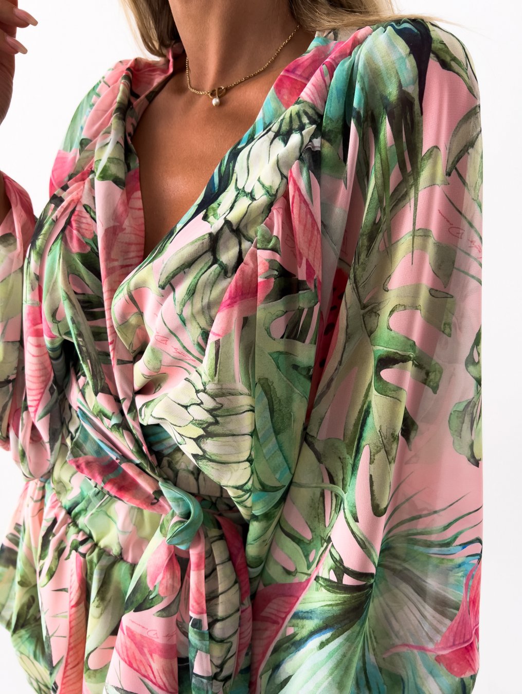 Leichter Sommer-Strandanzug mit langärmligem V-Ausschnitt und verspieltem Print – Perfekt für Strand & Urlaub