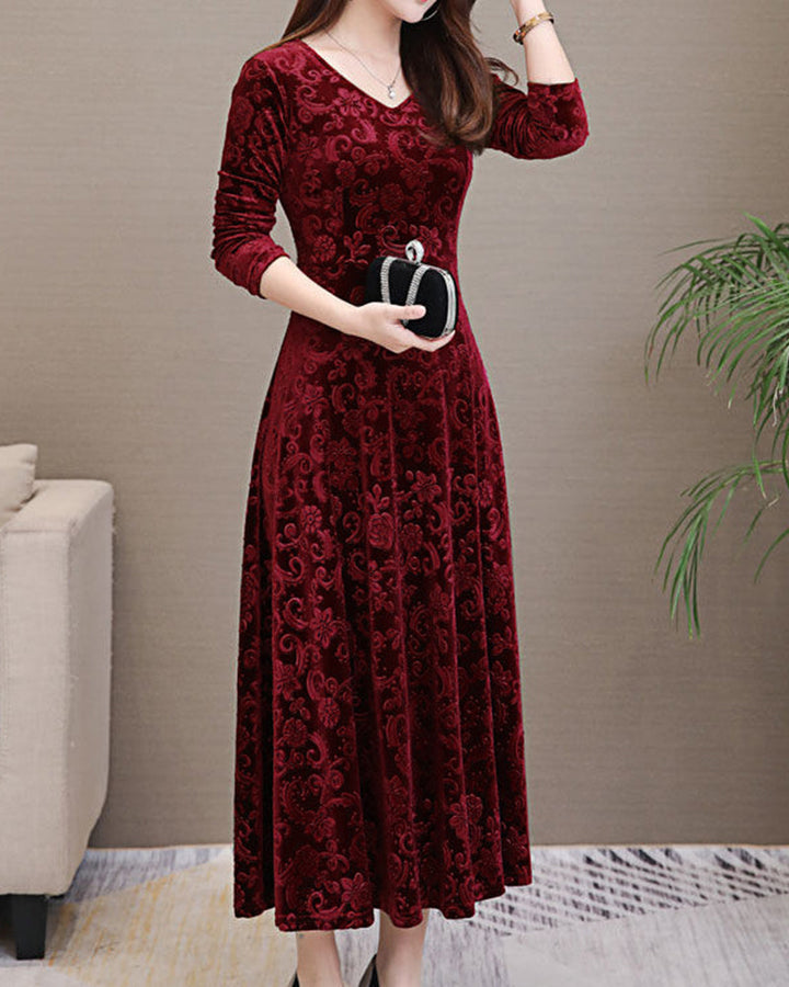 Elegantes Samt kleid mit langen Ärmeln