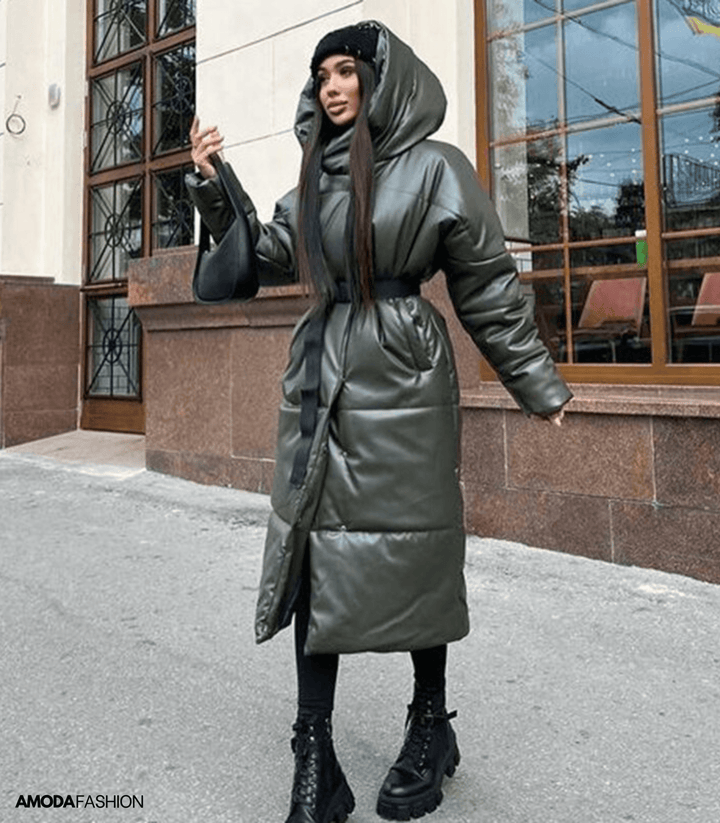 Veste matelassée longue en cuir avec ceinture