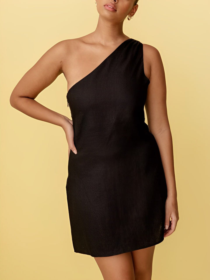Vestito corto asimmetrico monospalla – elegante vestito estivo da donna dal design moderno