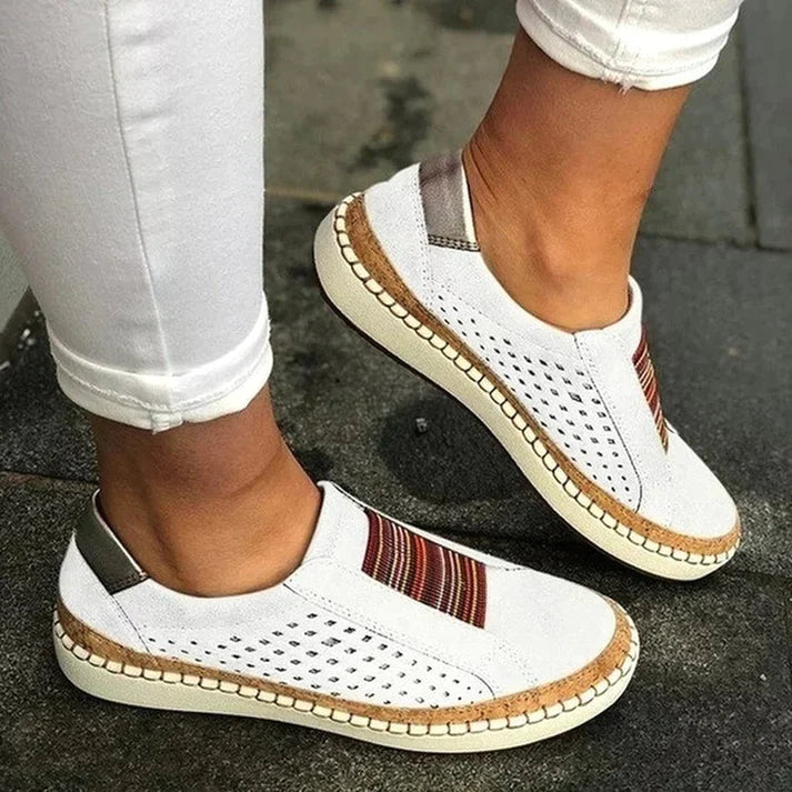 Baskets slip-on confortables pour femmes avec motif à trous & stretch ethnique – Chaussures d'été respirantes