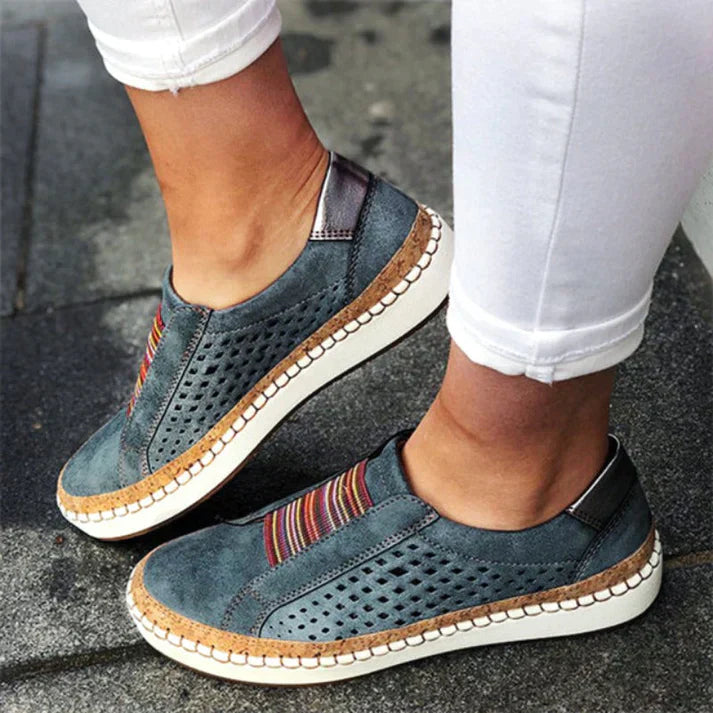 Baskets slip-on confortables pour femmes avec motif à trous & stretch ethnique – Chaussures d'été respirantes