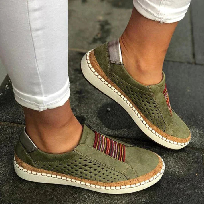 Baskets slip-on confortables pour femmes avec motif à trous & stretch ethnique – Chaussures d'été respirantes