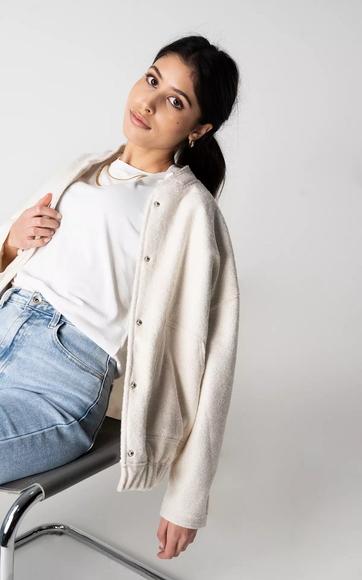 Nelly - Tweedowa kurtka bomberka oversize - bestsellerowa kurtka na jesień