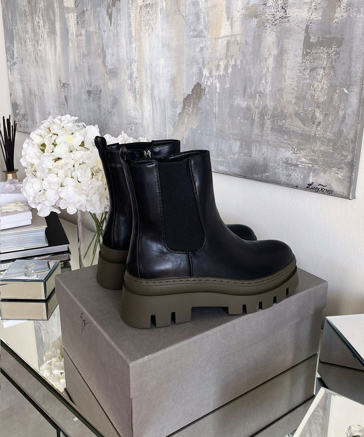 Boots Nora Short Khaki