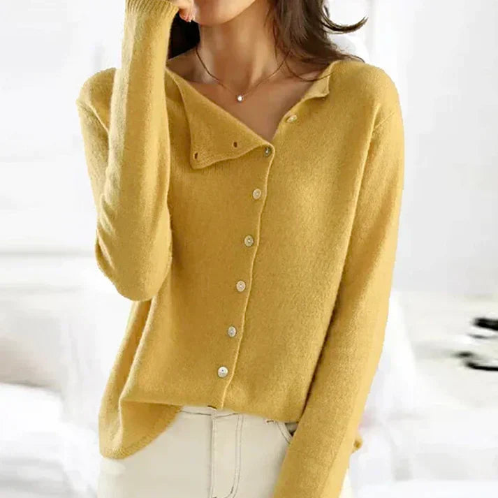 Long-sleeved sweater